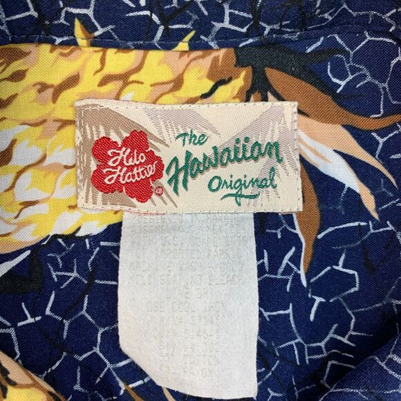 Vintage Hilo Hattie Hawaiian Shirt Mens M Navy Golden Pineapple Short Sleeve - Picture 5 of 10